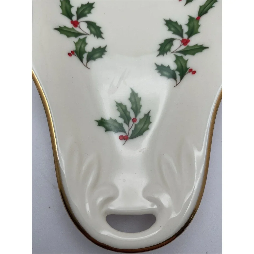Beautiful Lenox Holiday‎ Dimension Holly Leaf Candy Dish Christmas 8.5